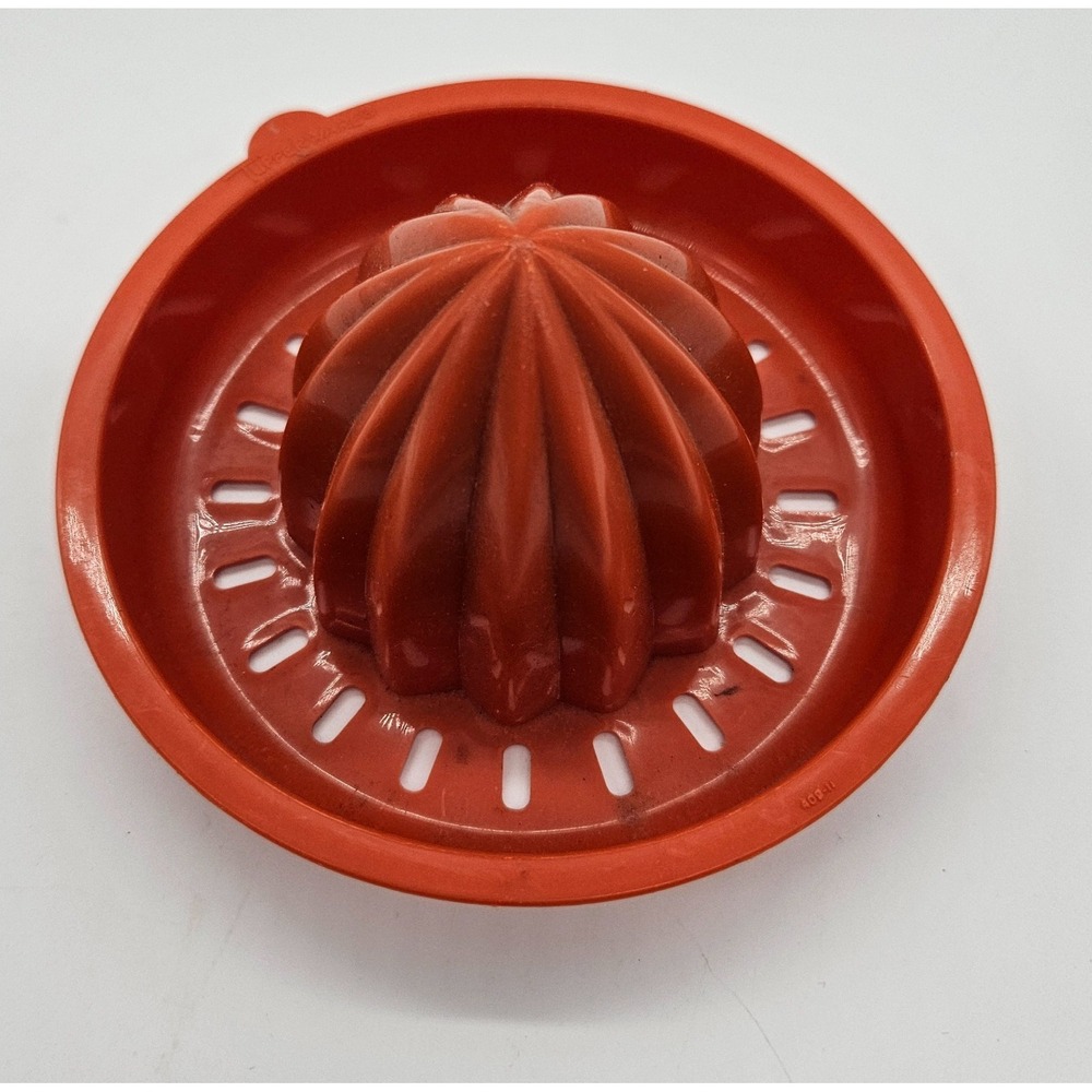 Vintage Tupperware Orange Citrus Juicer Reamer Replacement Part 409-11 USA 4.25"